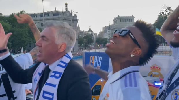 Real Madrid fans celebrate club's 14th European Cup at Cibeles